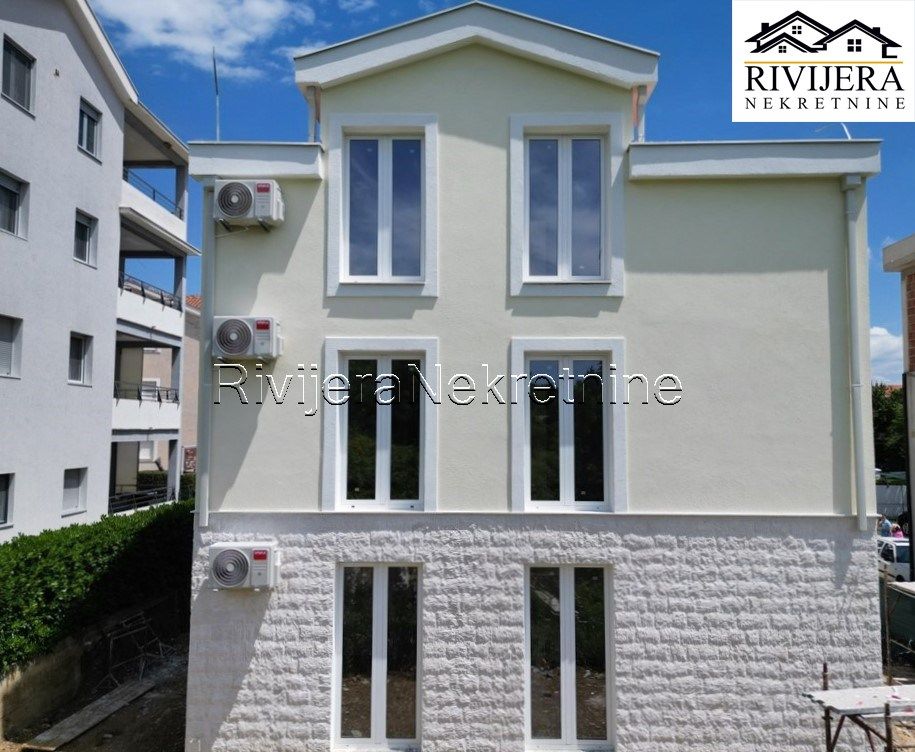 Appartamento a Herceg-Novi, Montenegro, 68 m² - foto 4