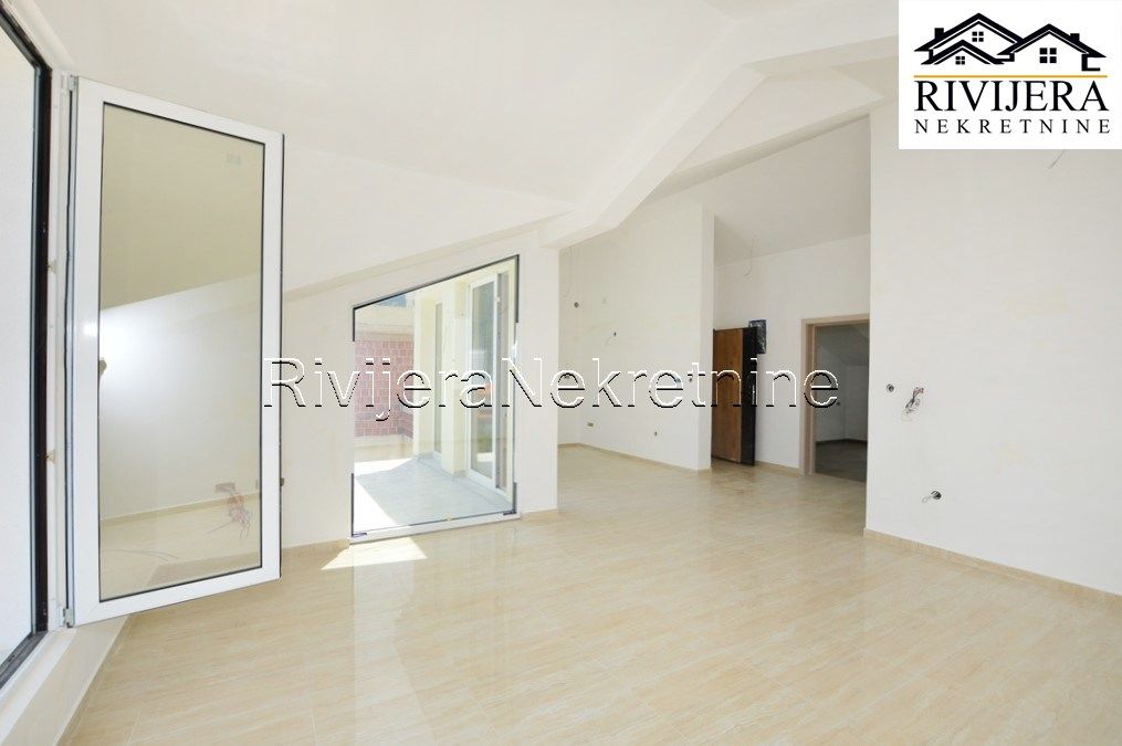 Appartamento a Herceg-Novi, Montenegro, 68 m² - foto 8