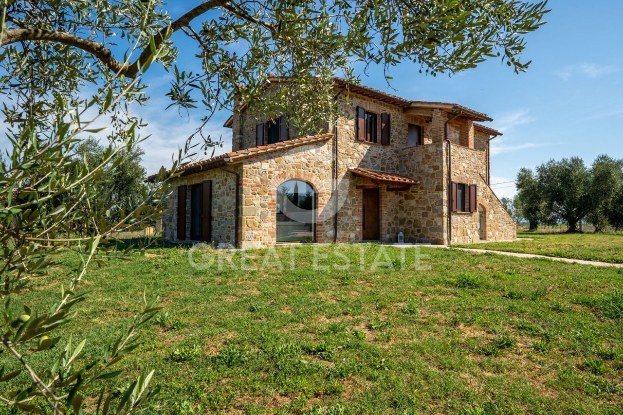 Maison à Paciano, Italie, 259.35 m² - image 1