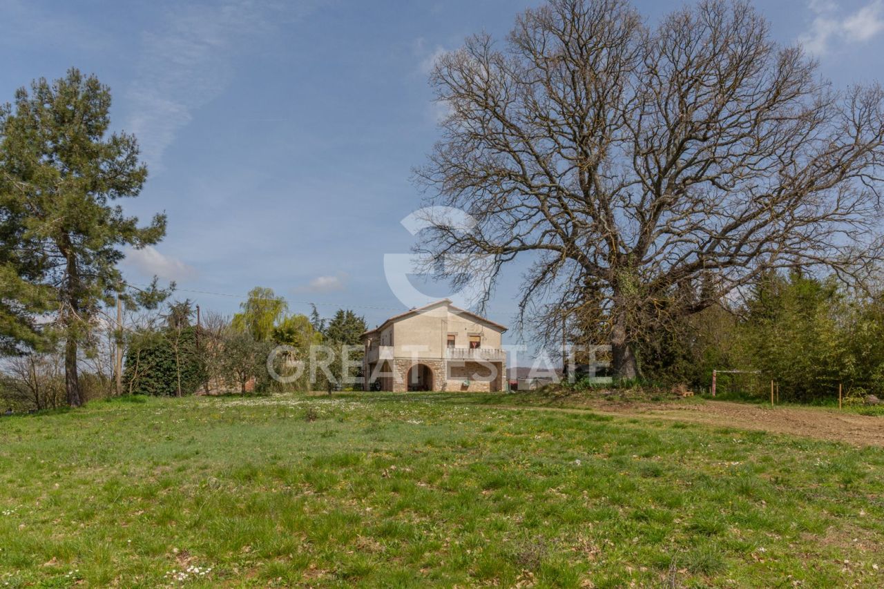 House in Montegabbione, Italy, 400.6 m² - picture 1