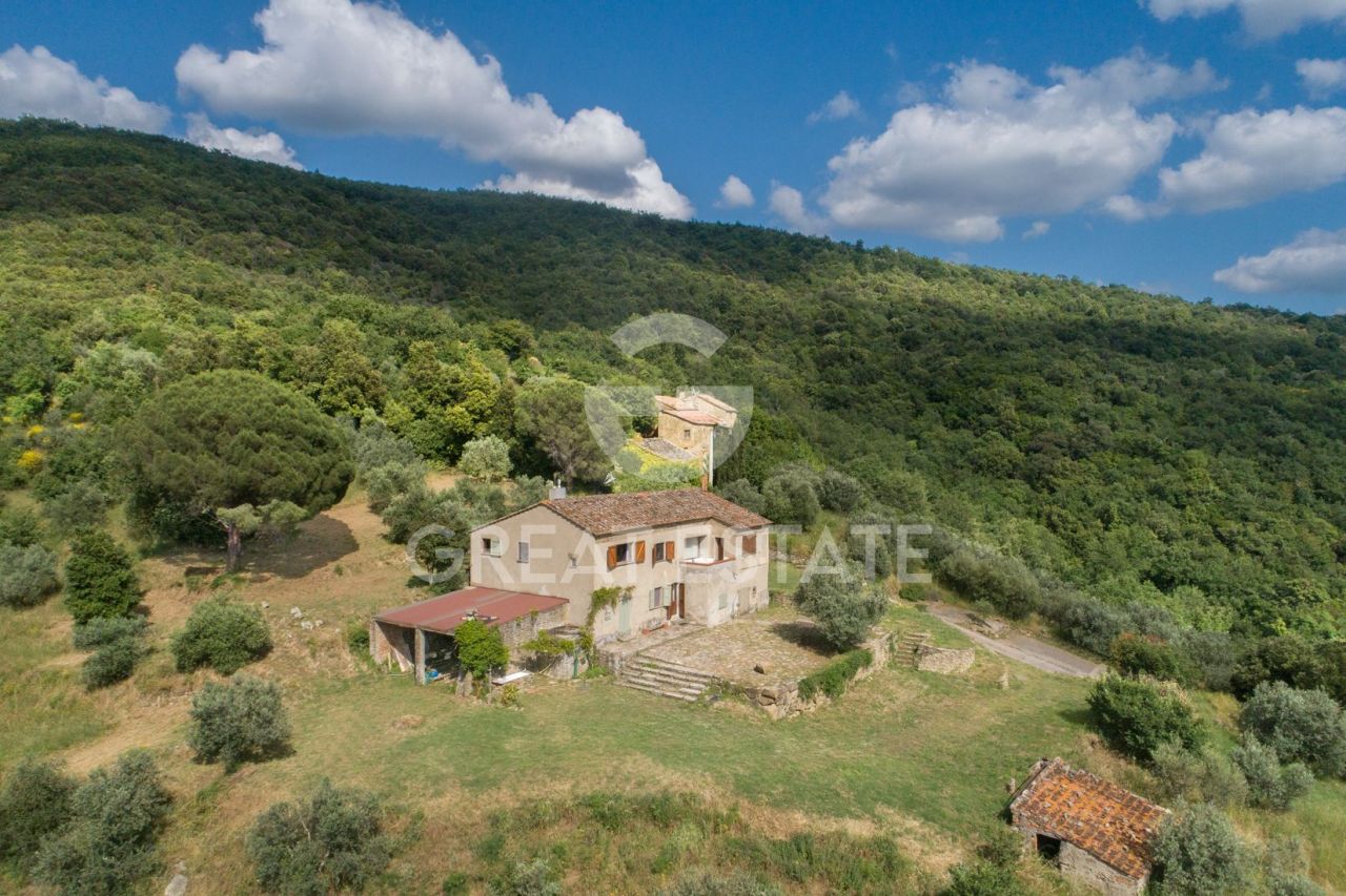 Maison à Cortone, Italie, 201.4 m² - image 1