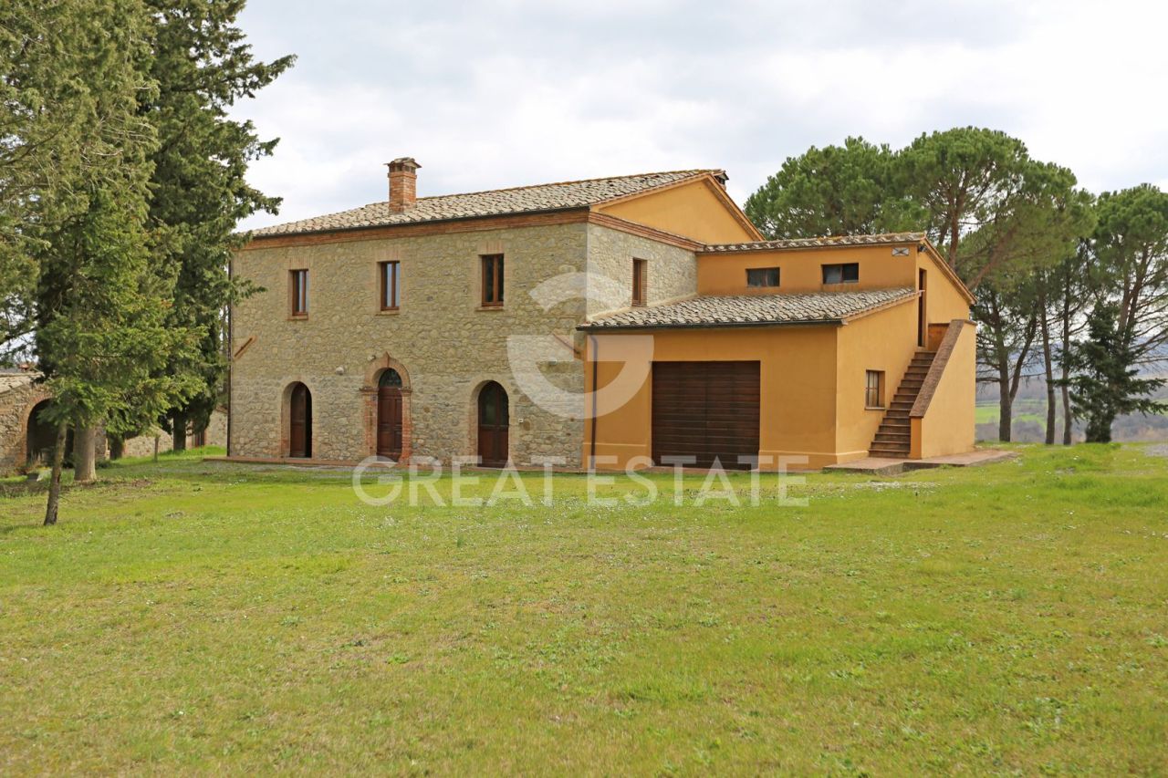 House San Casciano dei Bagni, Italy, 474.6 m² - picture 1