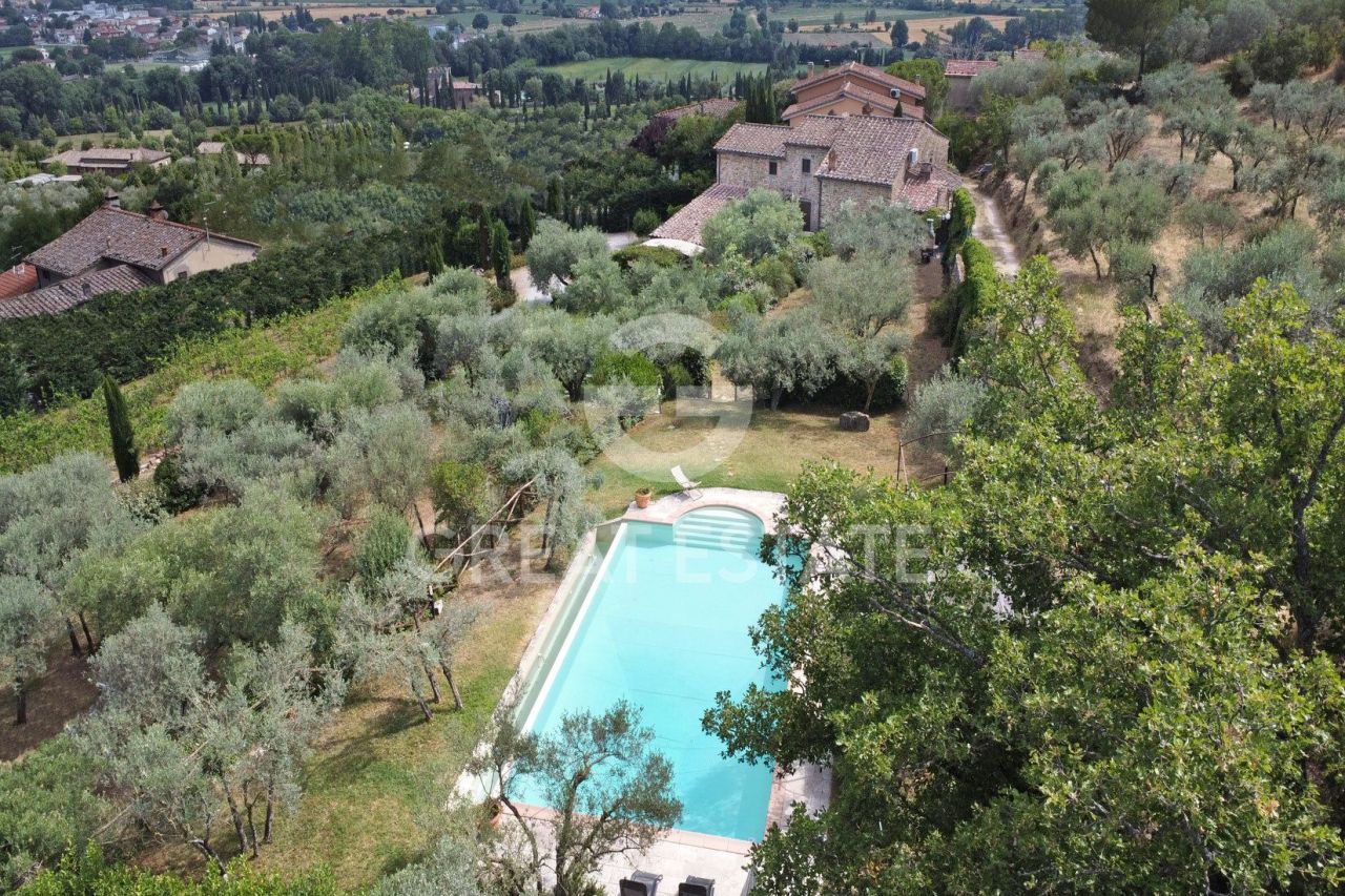 Casa en Cortona, Italia, 345 m² - imagen 1