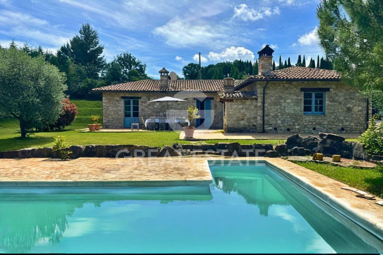 Haus in San Venanzo, Italien, 160.45 m² - Foto 1