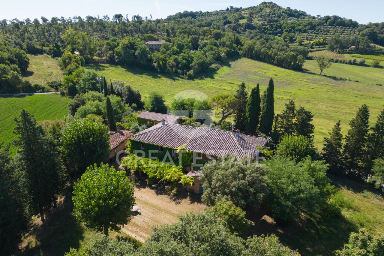 Haus in Chiusi, Italien, 923.05 m² - Foto 2