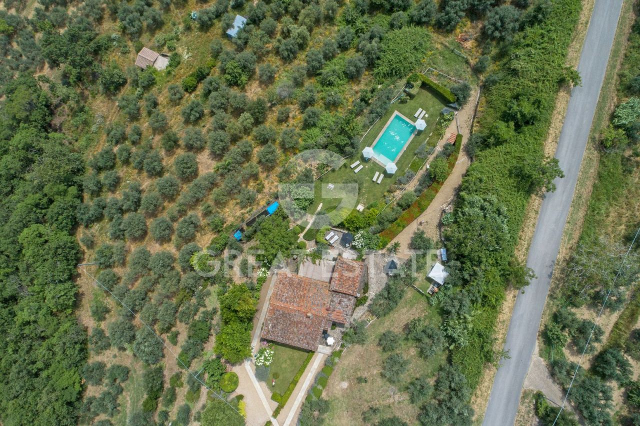 Casa Loro Ciuffenna, Italia, 305.7 m² - foto 4