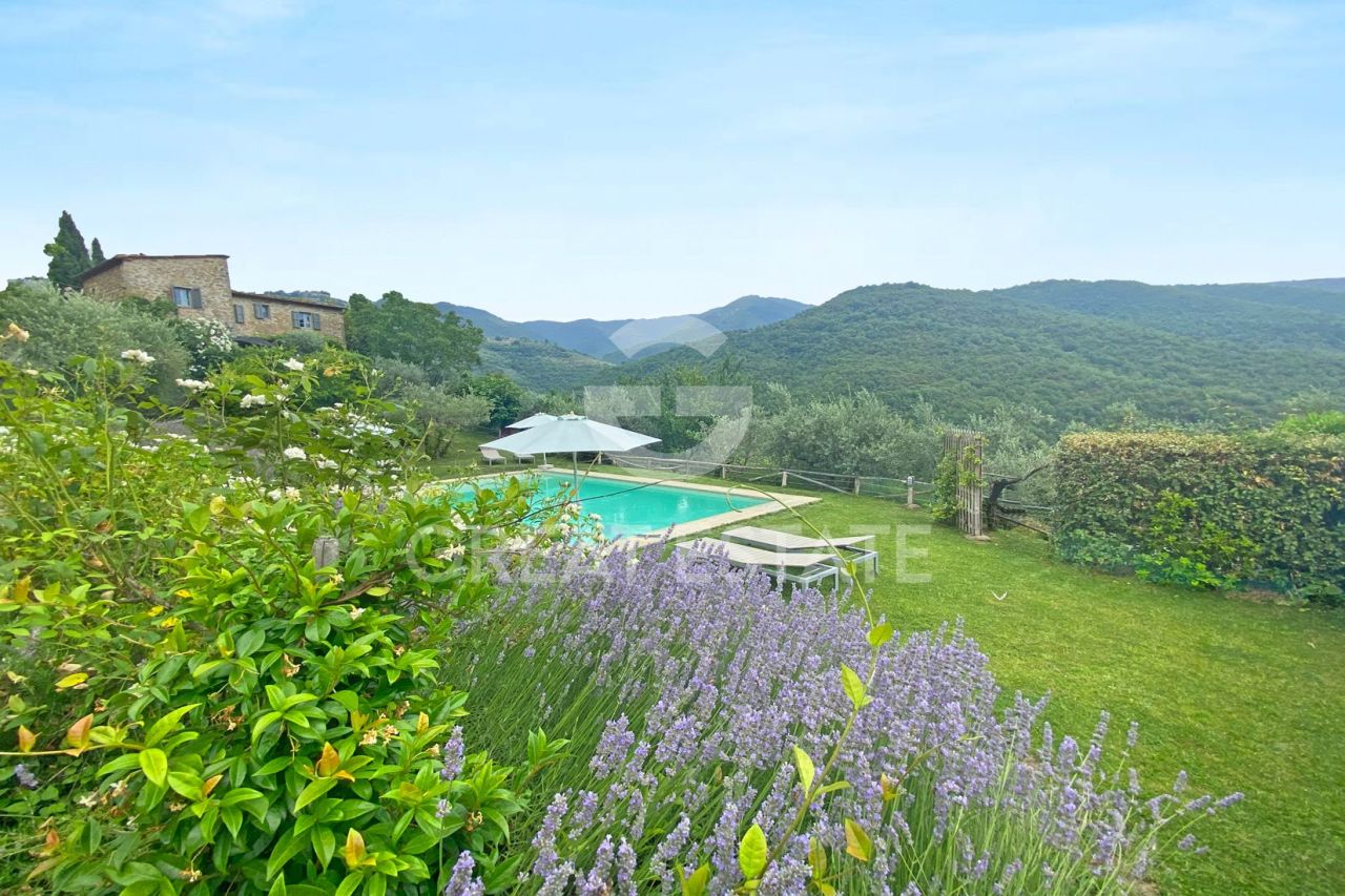 Casa Loro Ciuffenna, Italia, 305.7 m² - foto 8