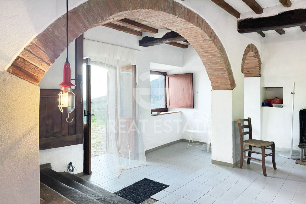 House in Cortona, Italy, 201.4 m² - picture 10