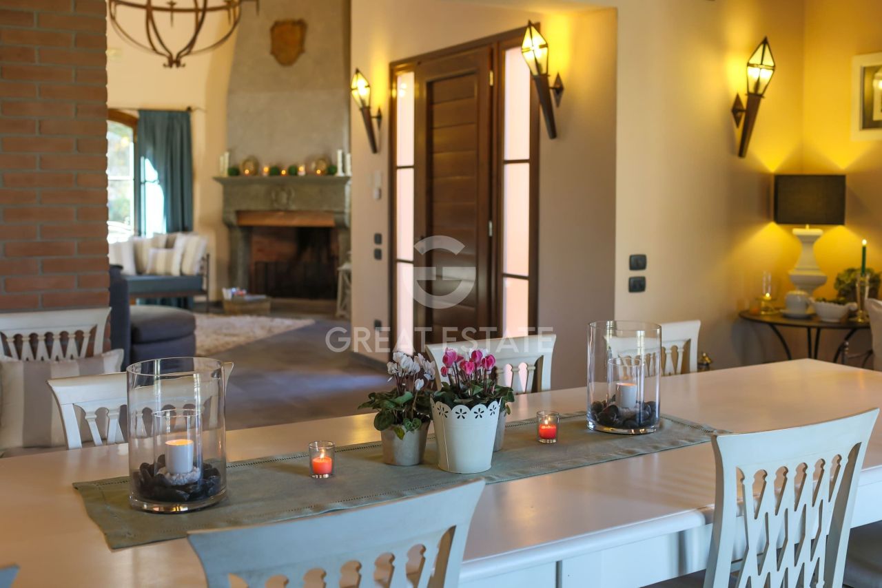 Villa a Lajatico, Italia, 411.5 m² - foto 12