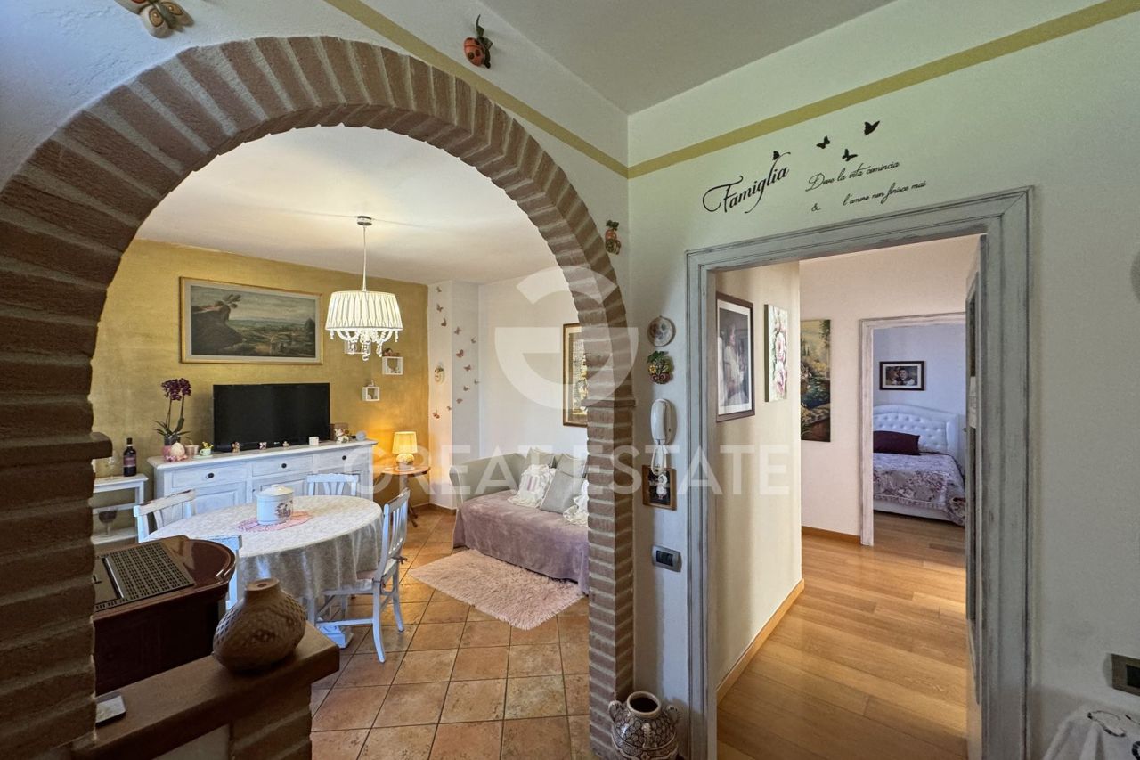 House in Citta della Pieve, Italy, 216.25 m² - picture 12