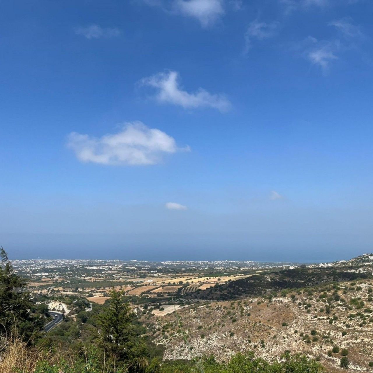 Terrain à Paphos, Chypre, 692 m² - image 1