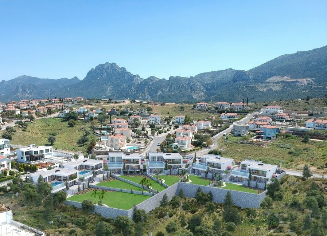 Piso en Kyrenia, Chipre, 410 m² - imagen 1