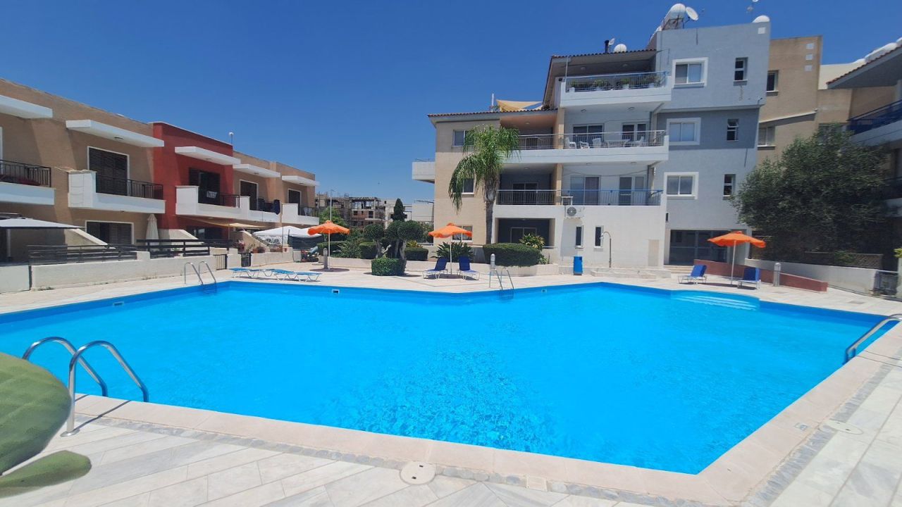 Flat in Paphos, Cyprus, 90 m² - picture 2