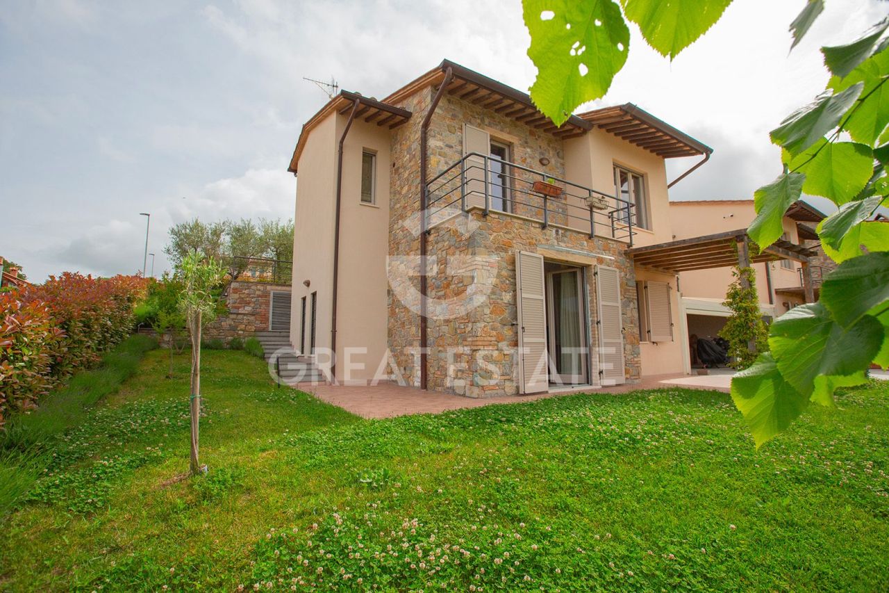 Villa San Casciano dei Bagni, Italy, 136.1 m² - picture 1