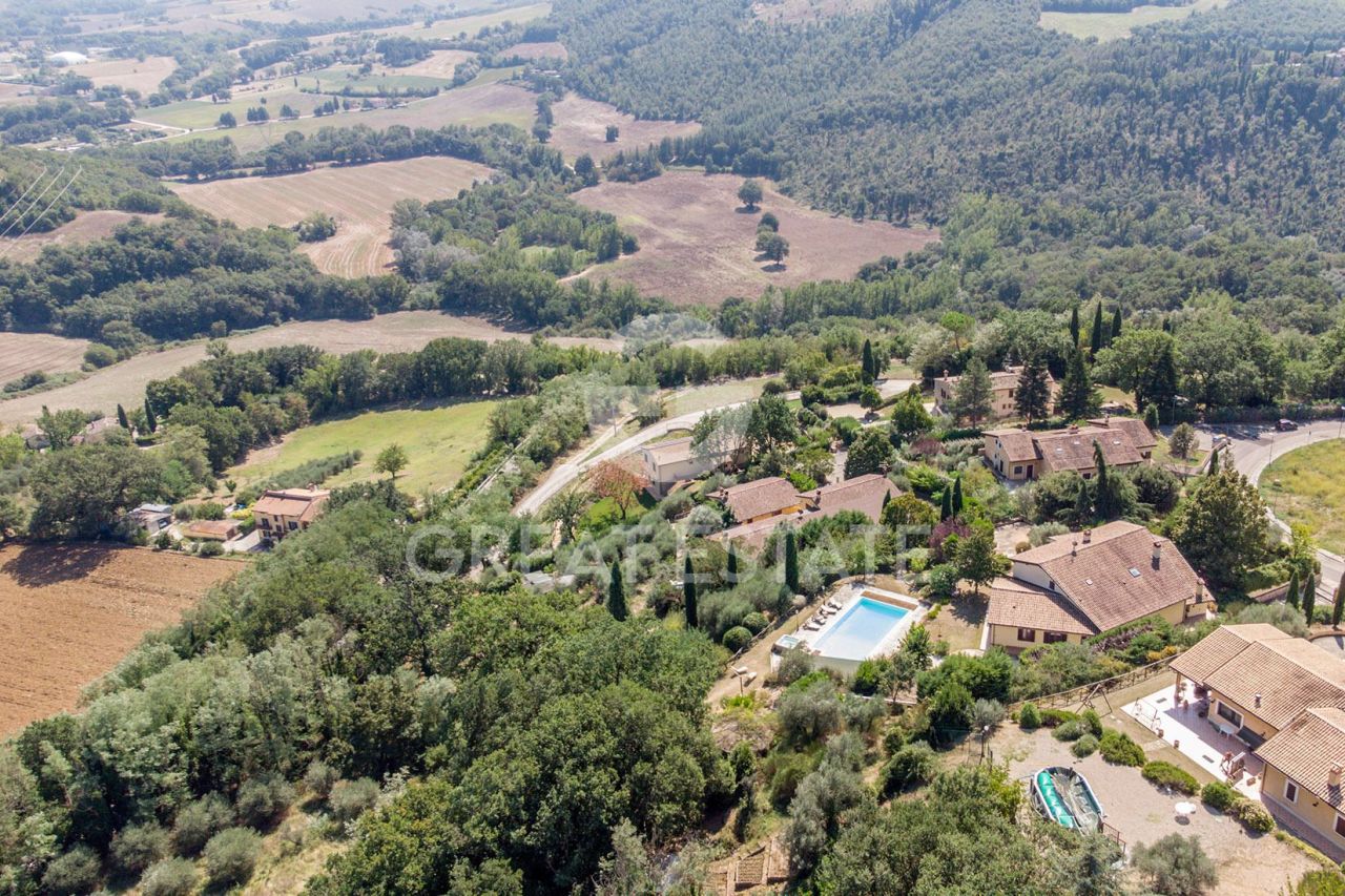 Villa in Todi, Italy, 489.55 m² - picture 3