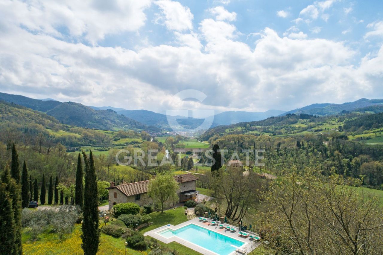 Casa a Vicchio, Italia, 339.8 m² - foto 4