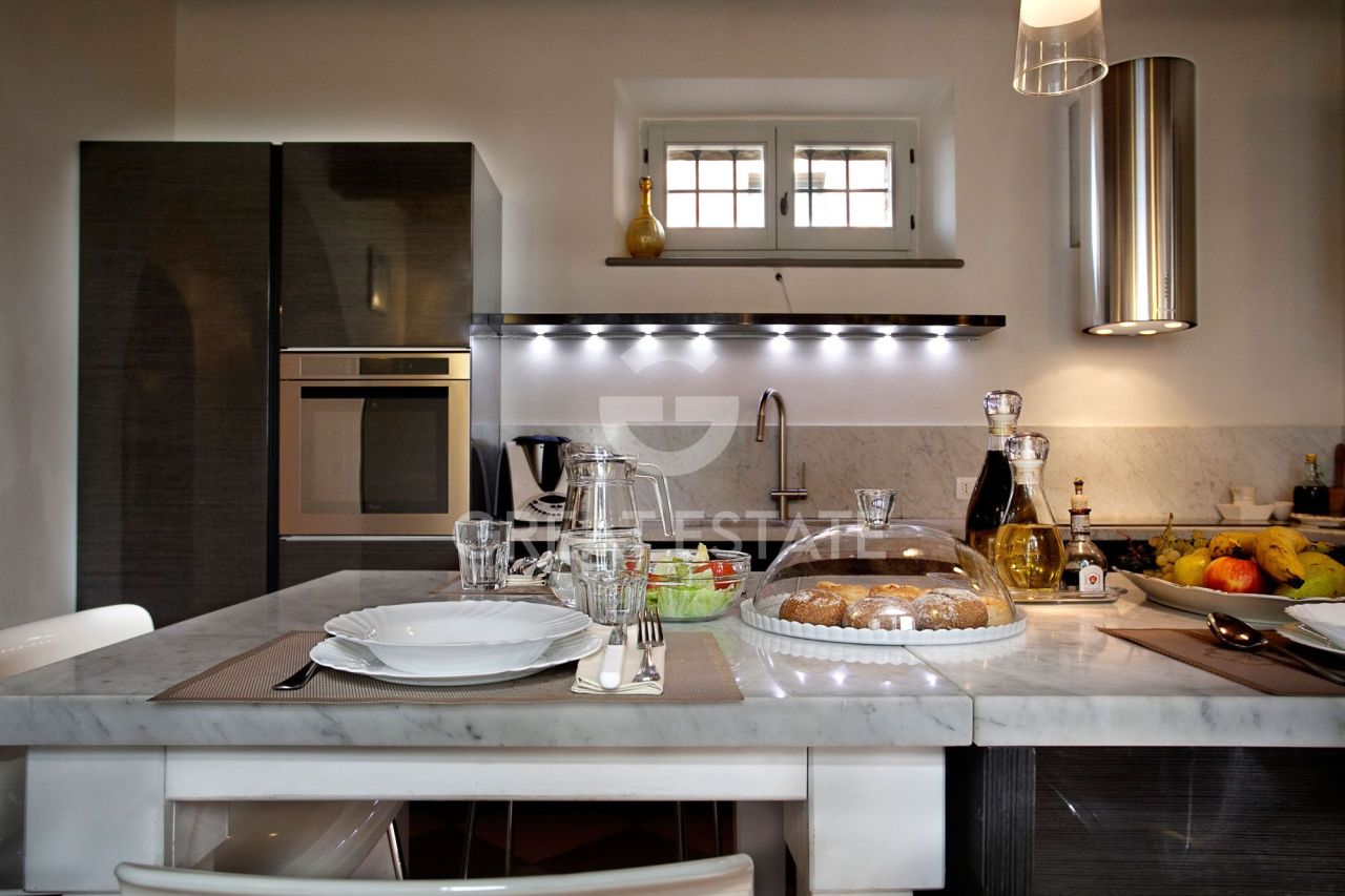 House Monte San Savino, Italy, 1 200 m² - picture 10