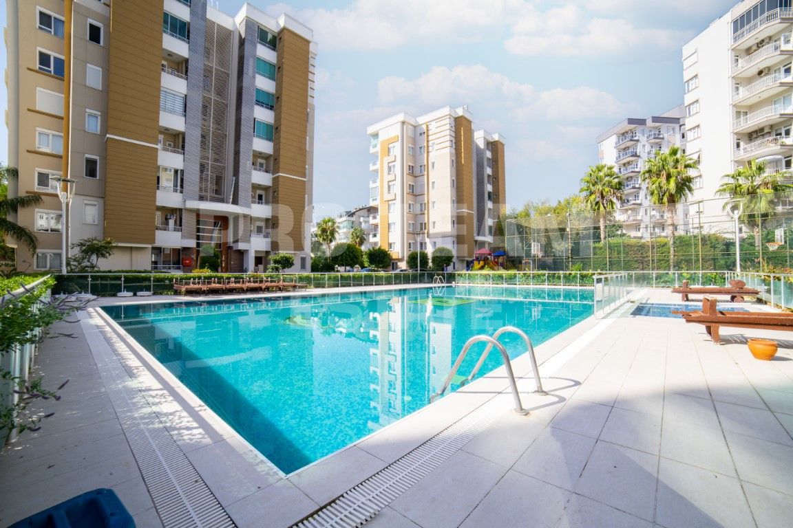 Flat in Antalya, Turkey, 155 m² - picture 1