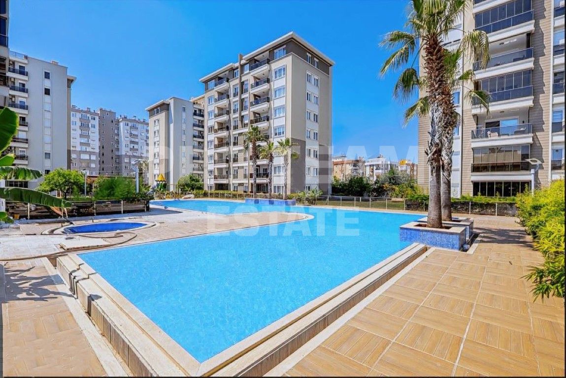 Flat in Antalya, Turkey, 160 m² - picture 1