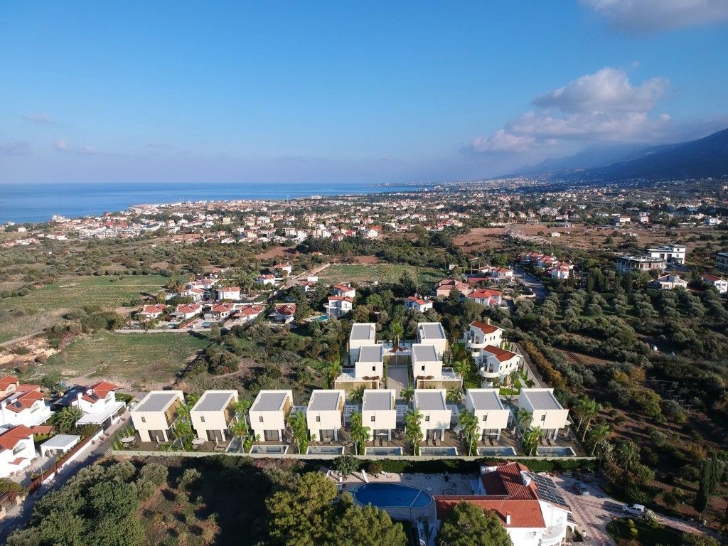 Villa en Kyrenia, Chipre, 185 m² - imagen 1