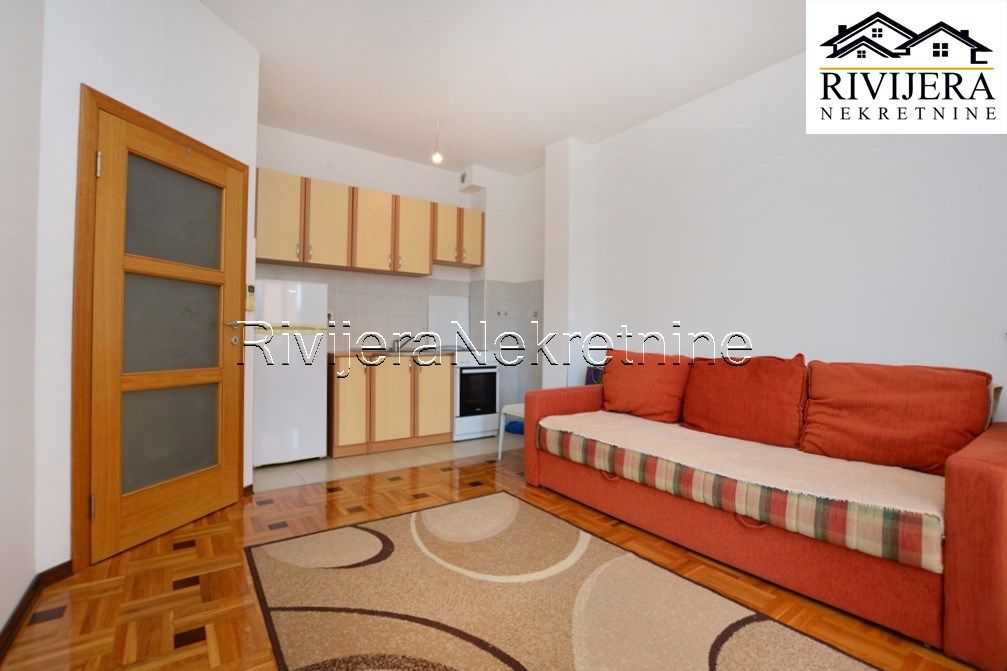 Flat in Herceg-Novi, Montenegro, 46 m² - picture 2