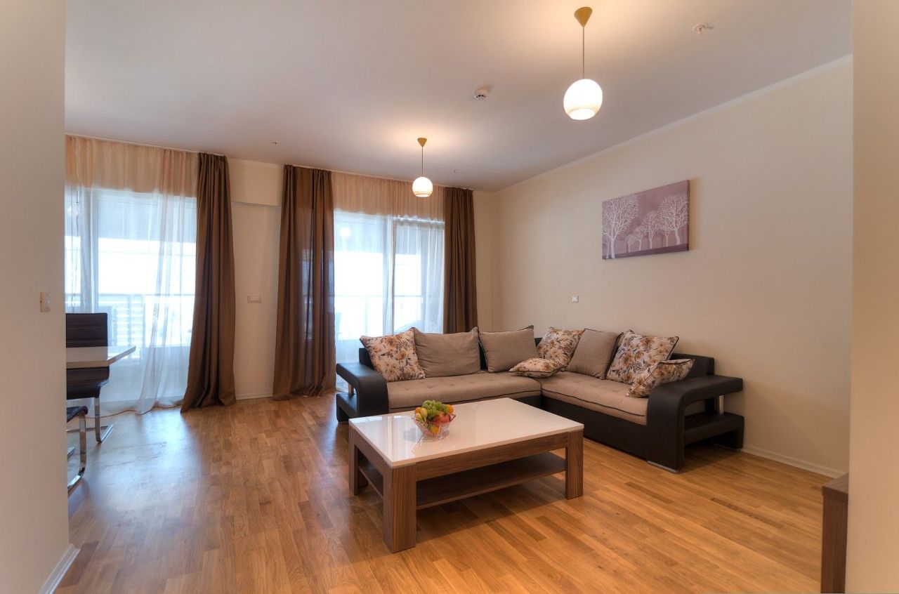 Wohnung in Budva, Montenegro, 82 m² - Foto 1