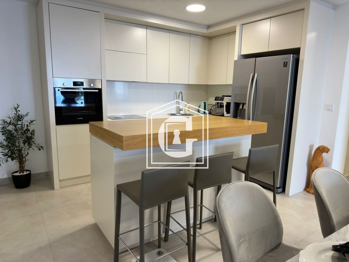 Casa adosada en Budva, Montenegro, 148 m² - imagen 7