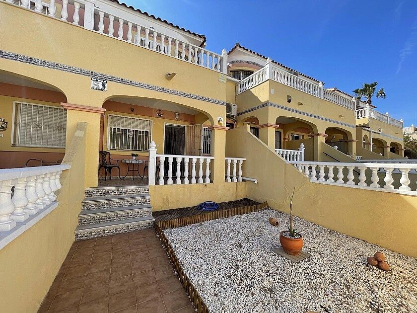 Maison urbaine à Orihuela Costa, Espagne, 82 m² - image 1