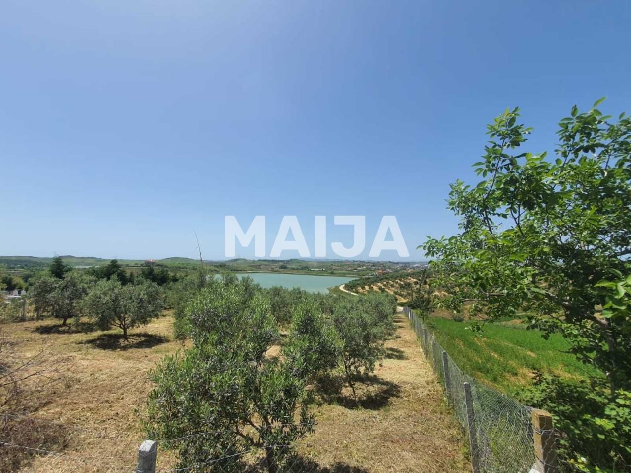 Land in Durres, Albania, 2 800 m² - picture 1