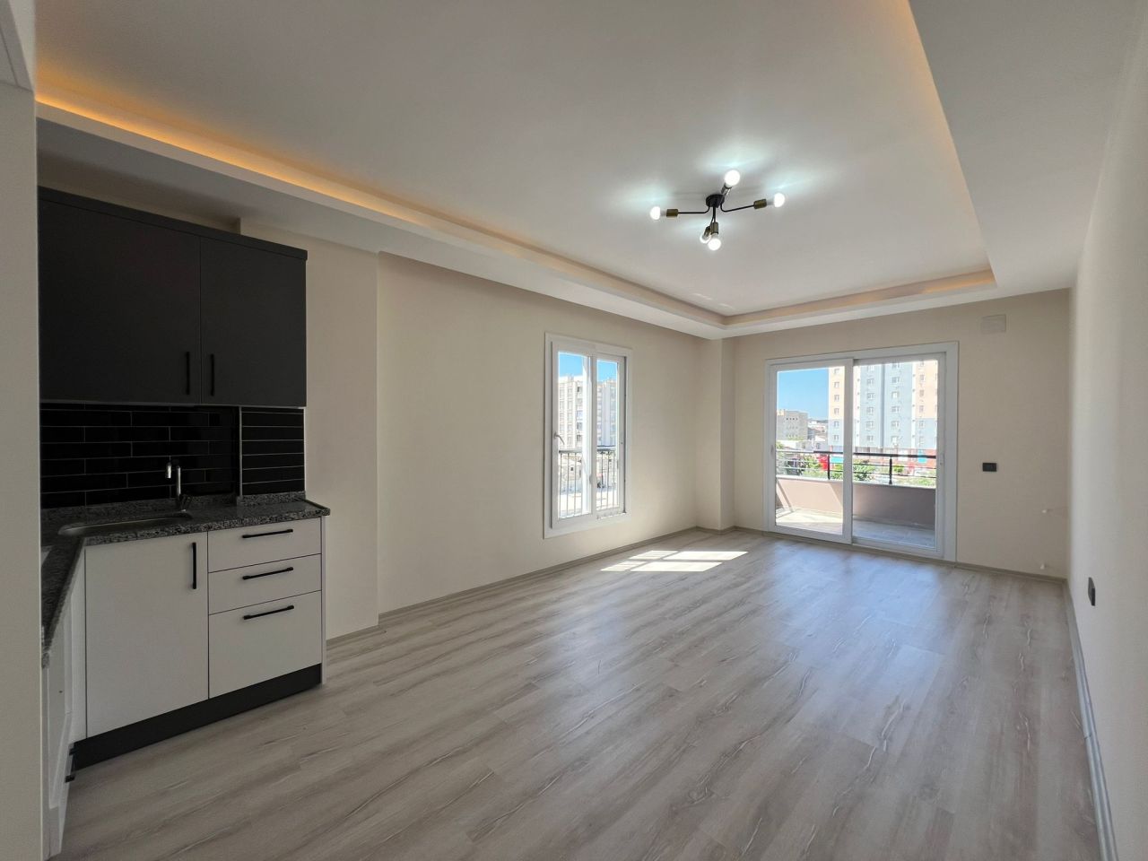 Flat in Mersin, Turkey, 51 m² - picture 1