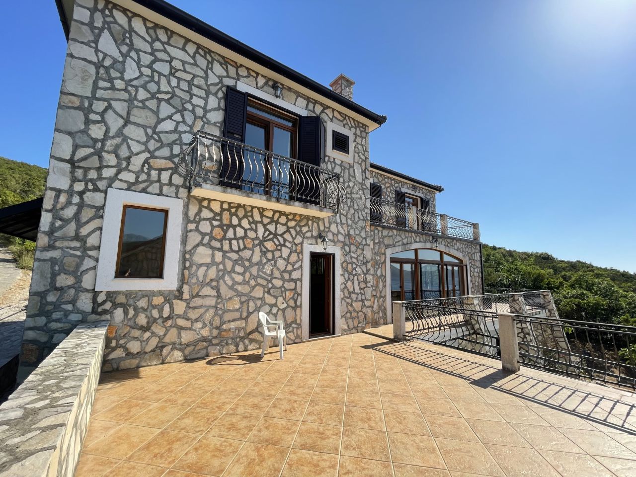 Villa in Mirista, Montenegro, 1 000 m² - Foto 1