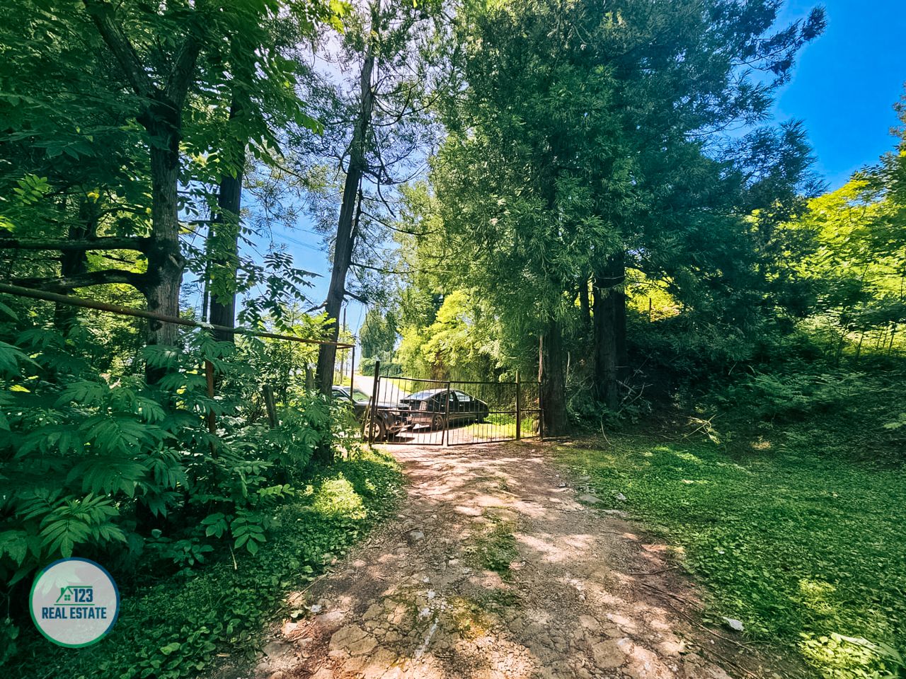 Terrain à Batoumi, Géorgie, 5 641 m² - image 2