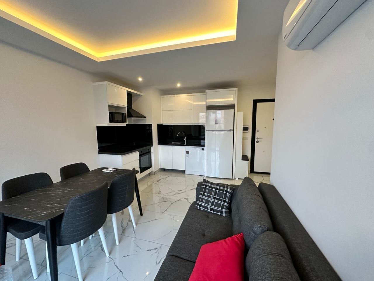 Piso en Alanya, Turquia, 54 m² - imagen 1