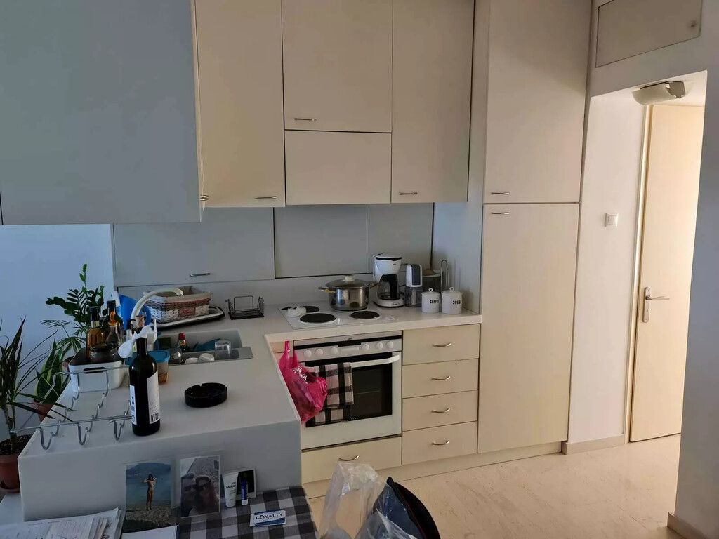 Flat in Athens, Greece, 53 m² - picture 9