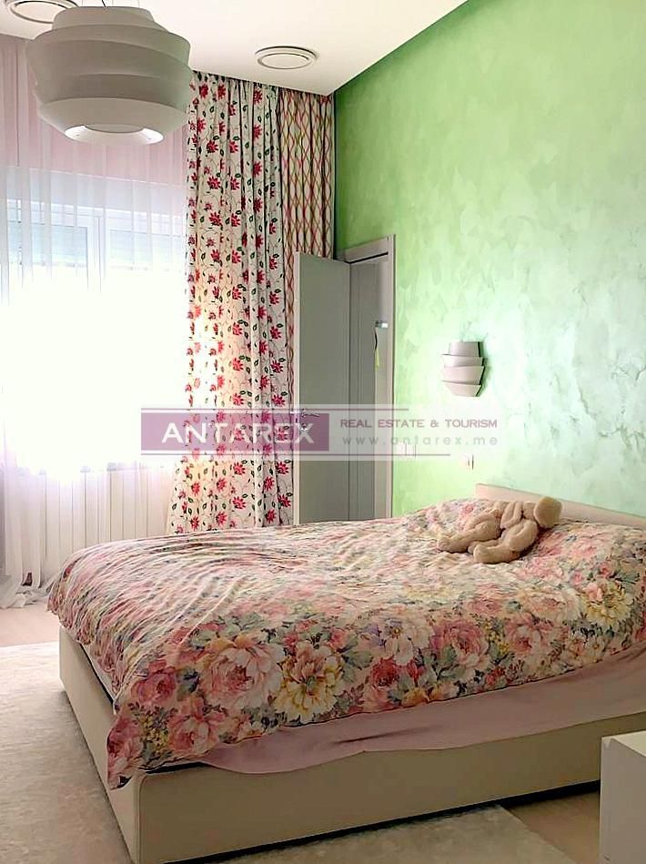 Villa in Njivice, Montenegro, 230 m² - picture 15