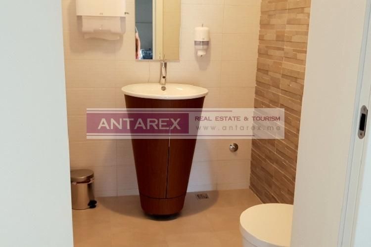 Villa in Njivice, Montenegro, 230 m² - picture 17