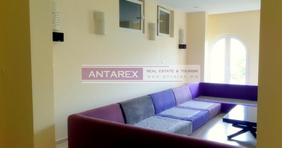 Villa in Njivice, Montenegro, 230 m² - picture 18