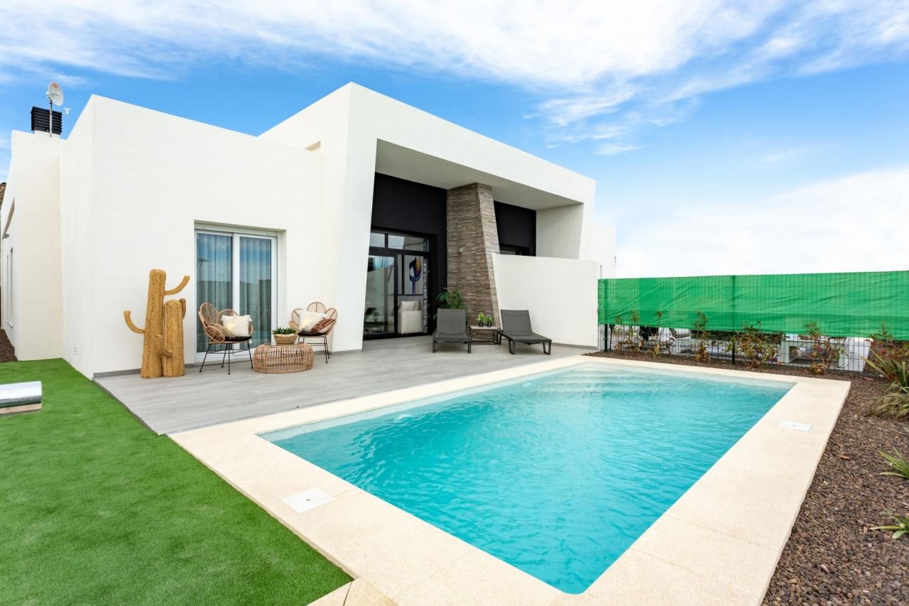 Villa à Algorfa, Espagne, 106 m² - image 1