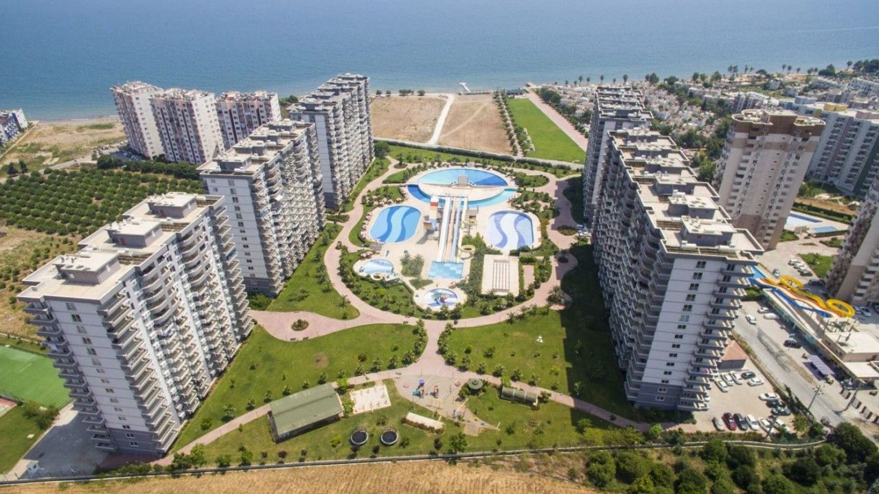 Flat in Mersin, Turkey, 120 m² - picture 1