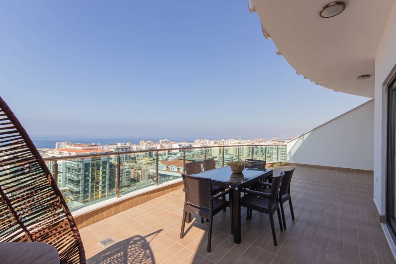 Penthouse in Alanya, Turkey, 250 m² - picture 1