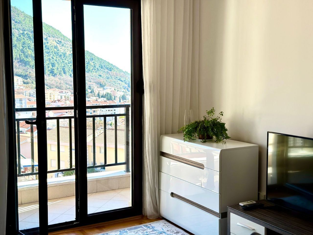 Flat in Budva, Montenegro, 61 m² - picture 6