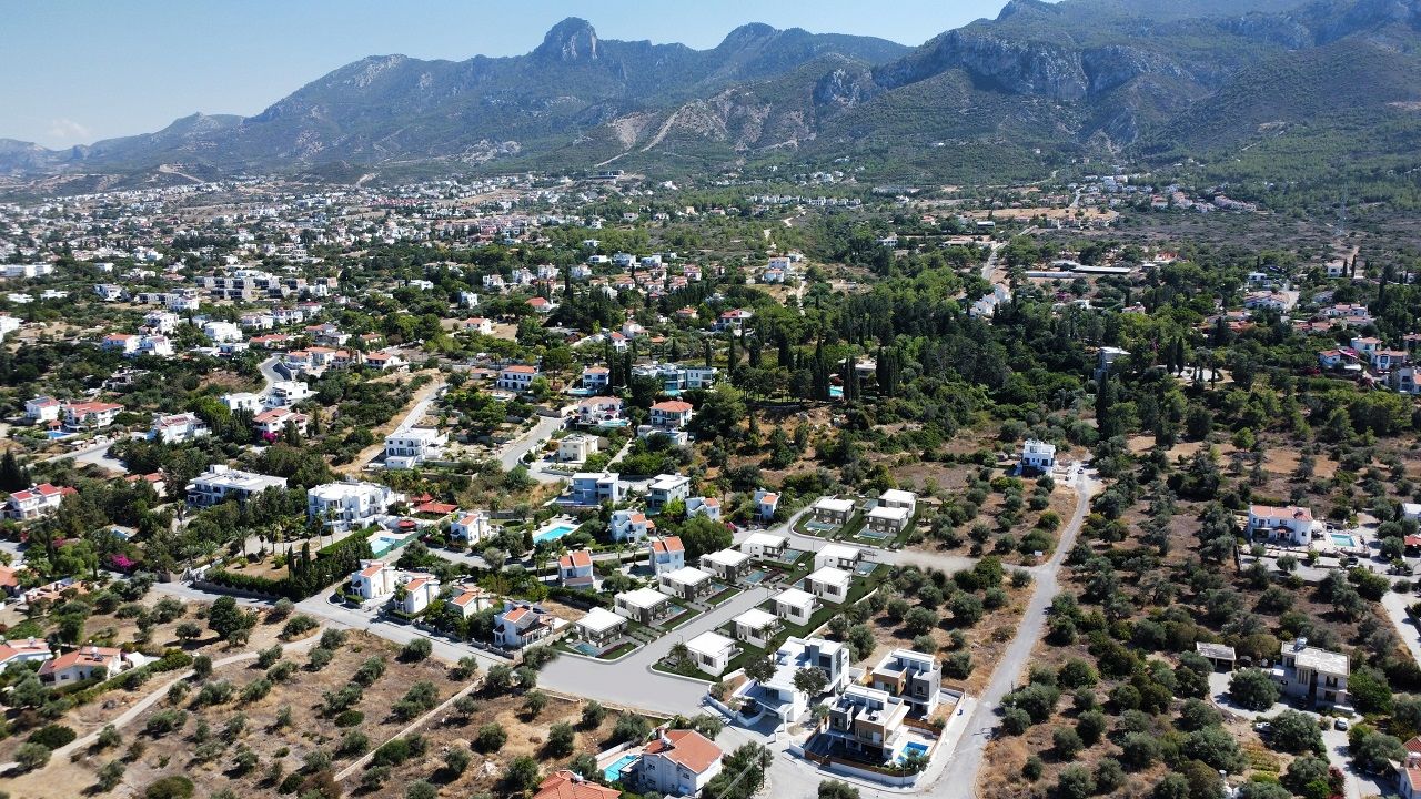 Villa in Kyrenia, Zypern, 199 m² - Foto 1