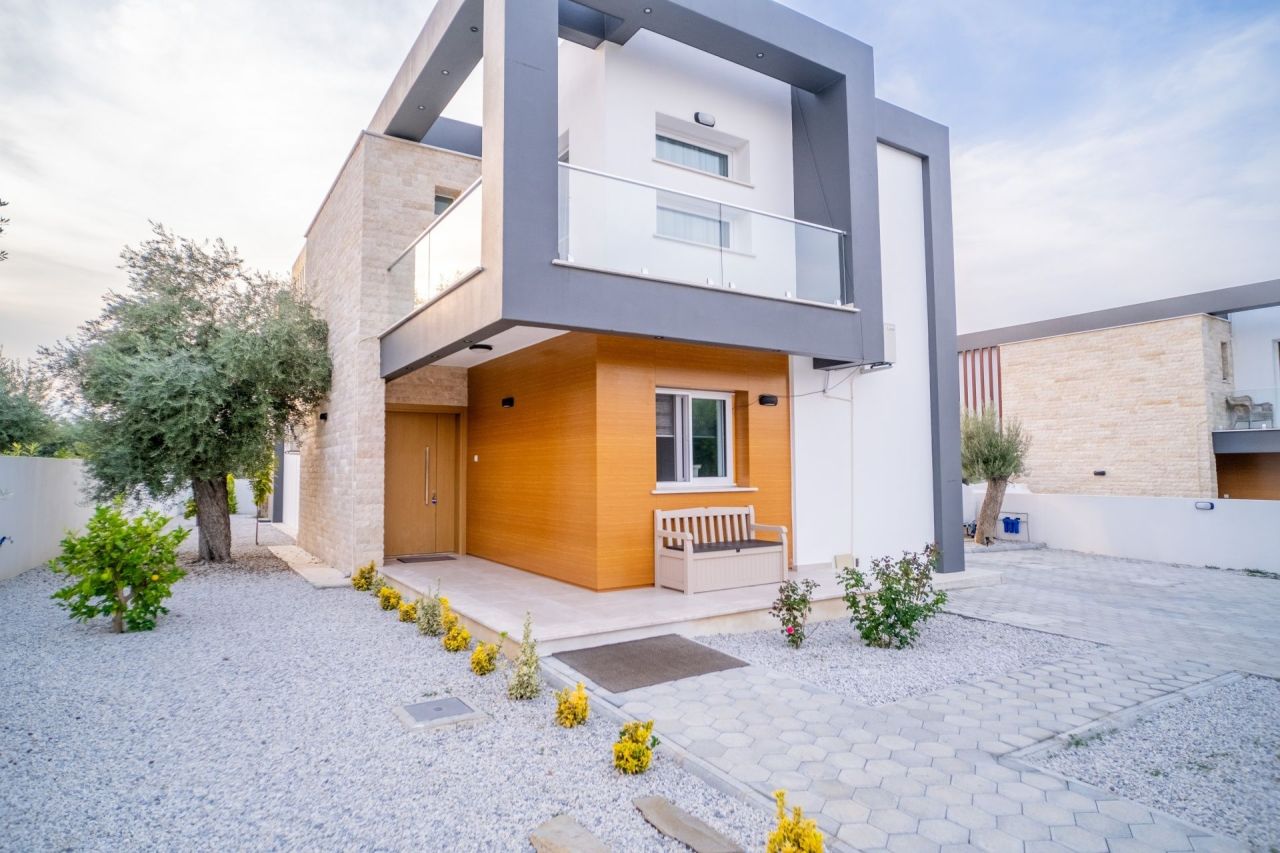 Villa a Kyrenia, Cipro, 200 m² - foto 2