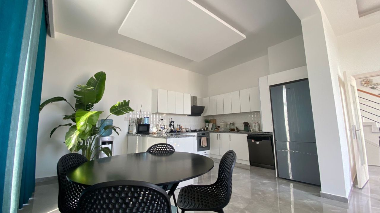 Villa à Kyrenia, Chypre, 138 m² - image 2