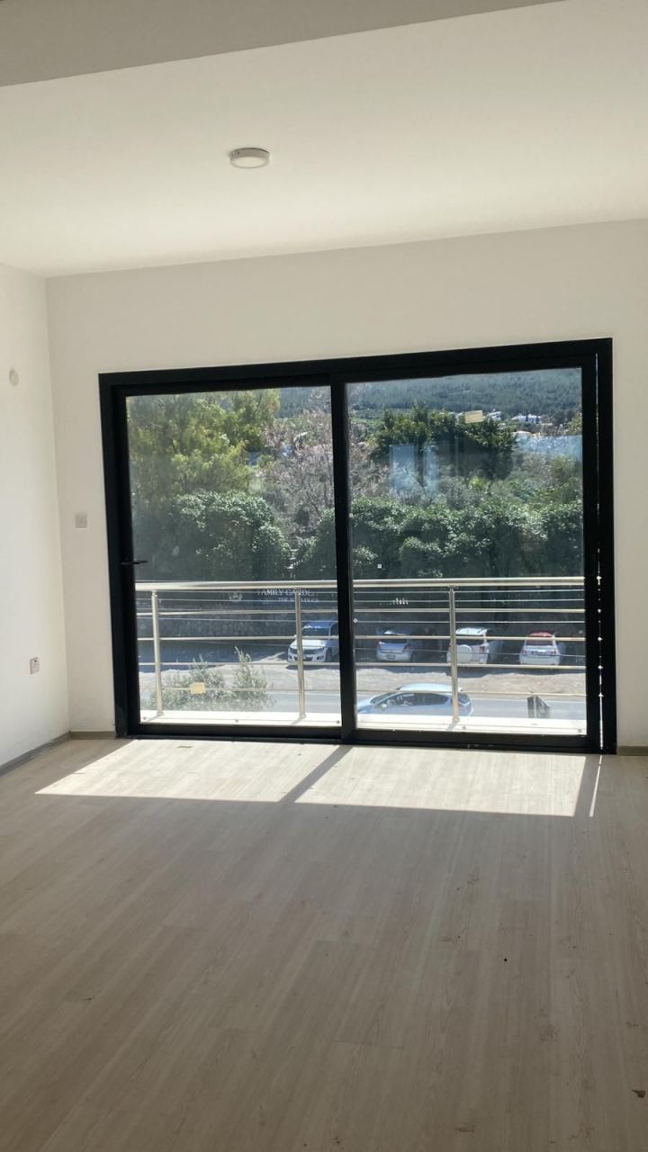 Apartment in Kyrenia, Cyprus, 80 m² - picture 11