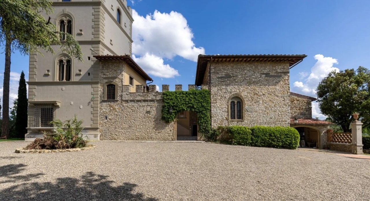 Castello a Firenze, Italia, 1 080 m² - foto 6