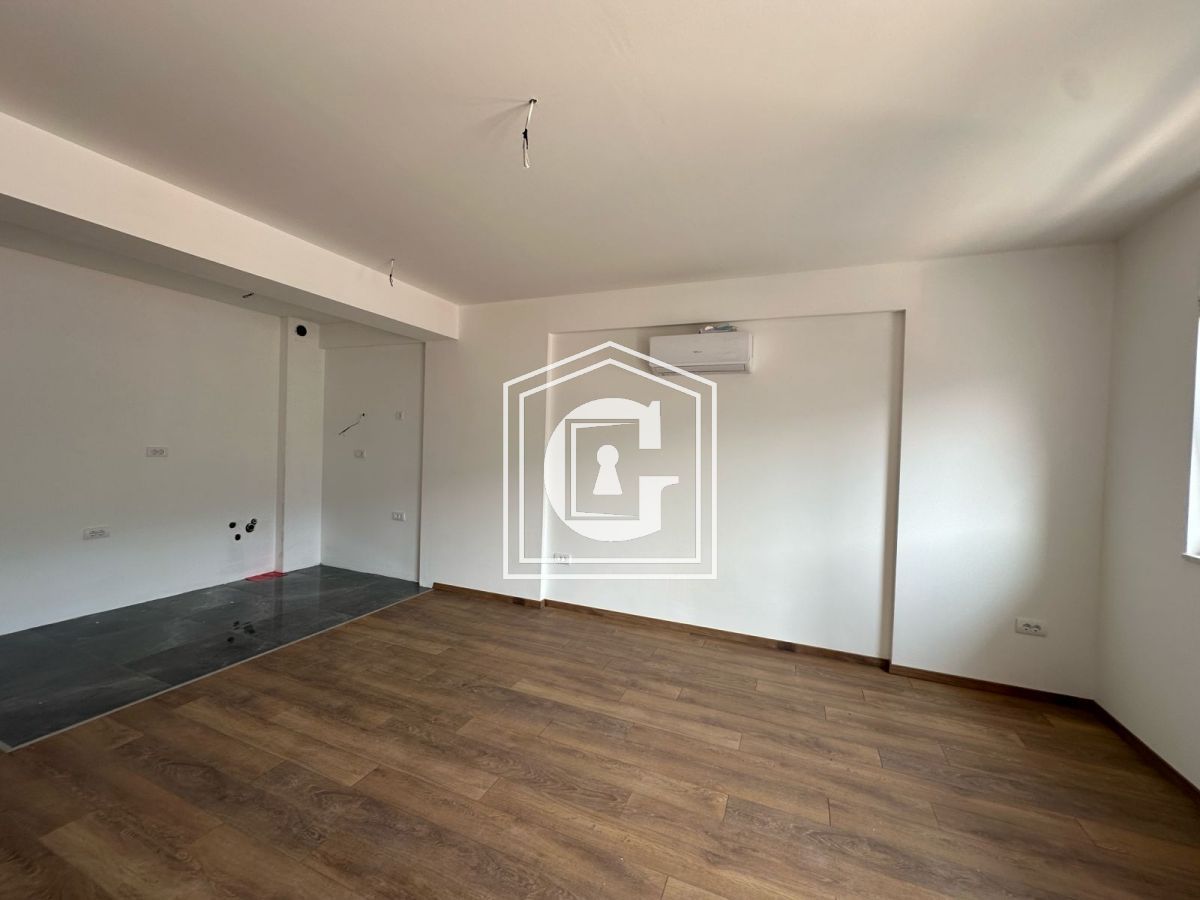Apartamento en Budva, Montenegro, 47 m² - imagen 2