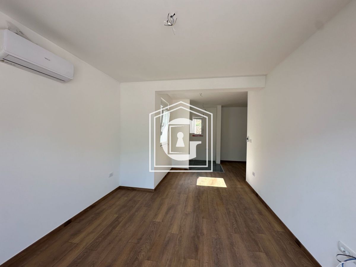 Apartment in Budva, Montenegro, 45 m² - picture 3