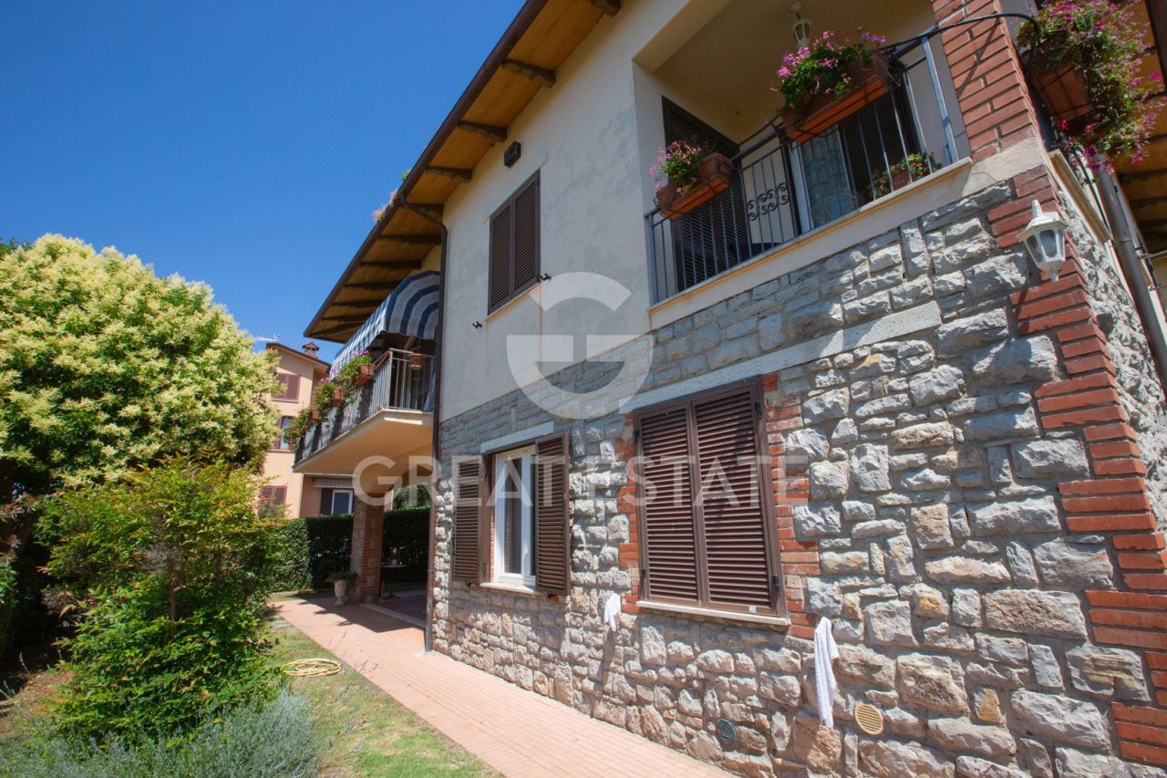 Villa en Passignano sul Trasimeno, Italia, 307.65 m² - imagen 3