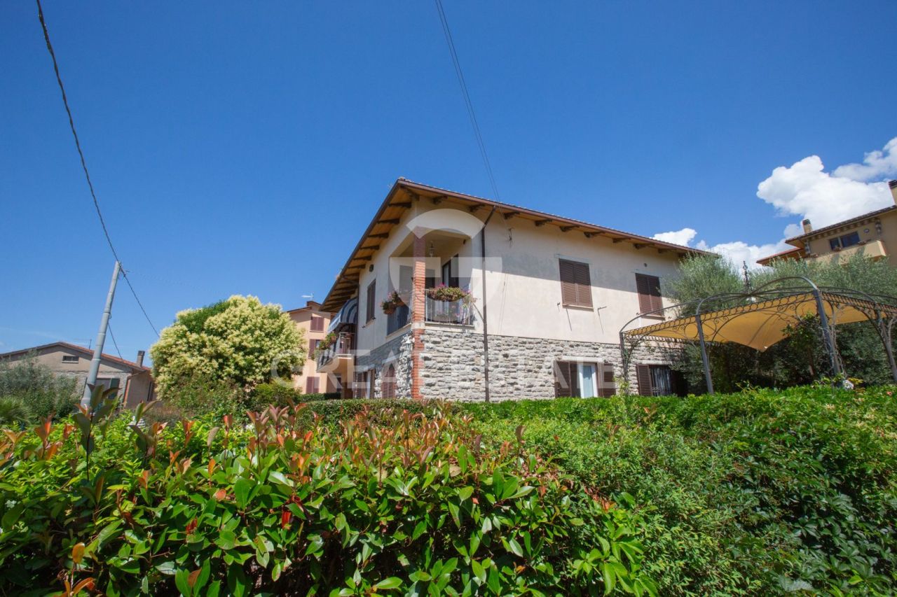 Villa en Passignano sul Trasimeno, Italia, 307.65 m² - imagen 4